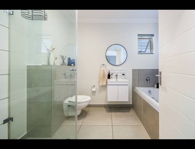 2 BEDROOM APARTMENT FOR SALE IN LANGEBERG RIDGE